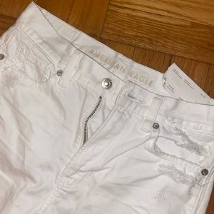 American Eagle white mom jeans ripped new